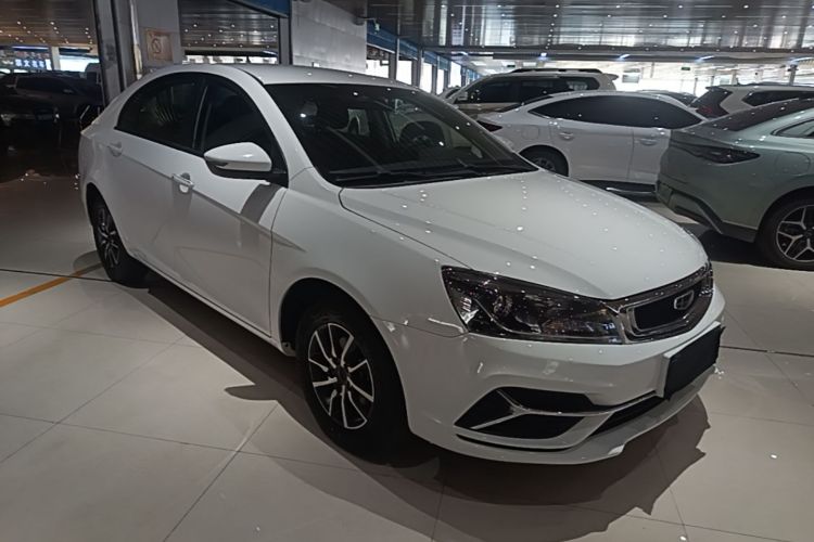 GEELY Emgrand 2019 #4 GEELY Emgrand 2019 car image #4
