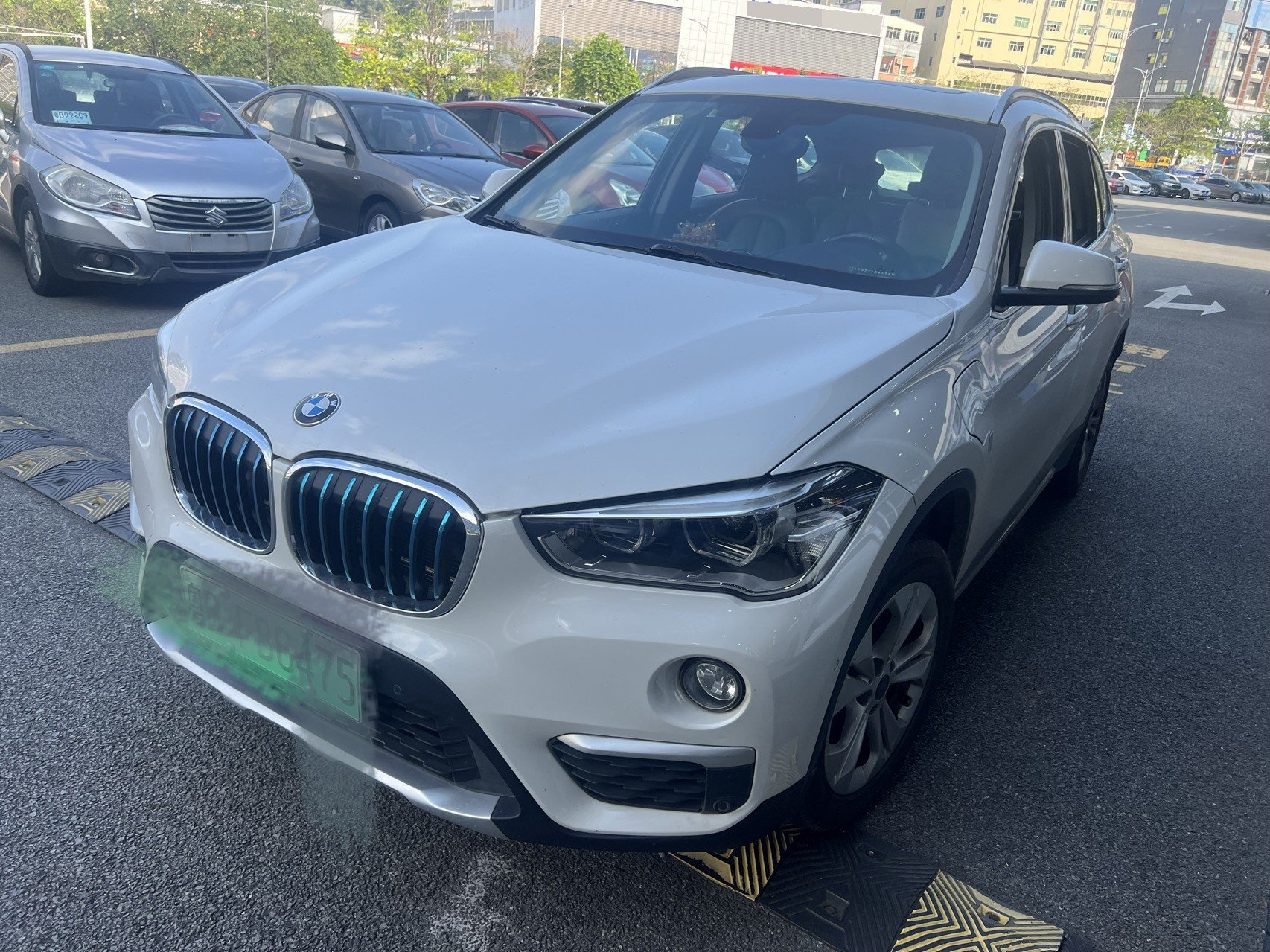 BMW X1 New Energy 2019 BMW X1 New Energy 2019 car image