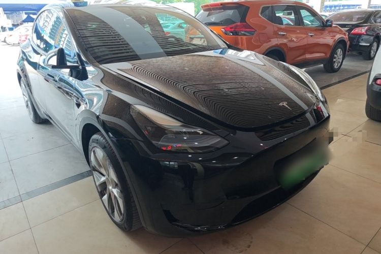 Tesla Model Y 2022 #4 Tesla Model Y 2022 car image #4