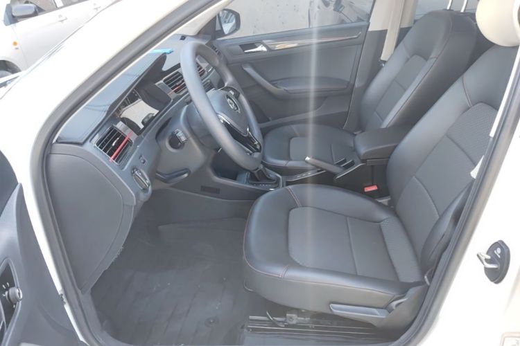 Volkswagen Santana 2018 #15 Volkswagen Santana 2018 car image #15