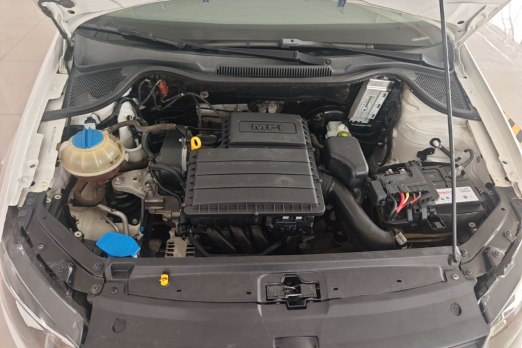 Volkswagen Polo 2018 car image #20