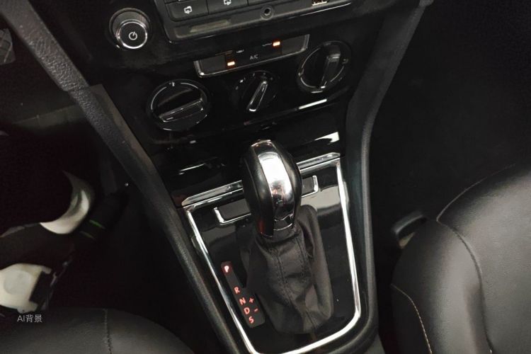 Volkswagen Bora 2017 immagine di auto #16