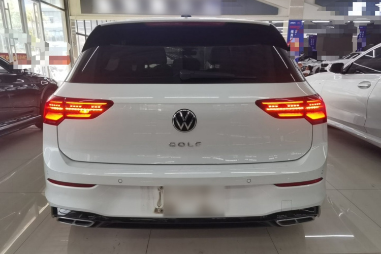 Volkswagen Golf 2022 car image #4