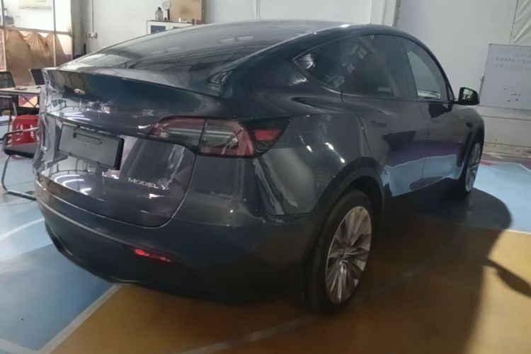 Tesla Model Y 2022 #7 Tesla Model Y 2022 car image #7