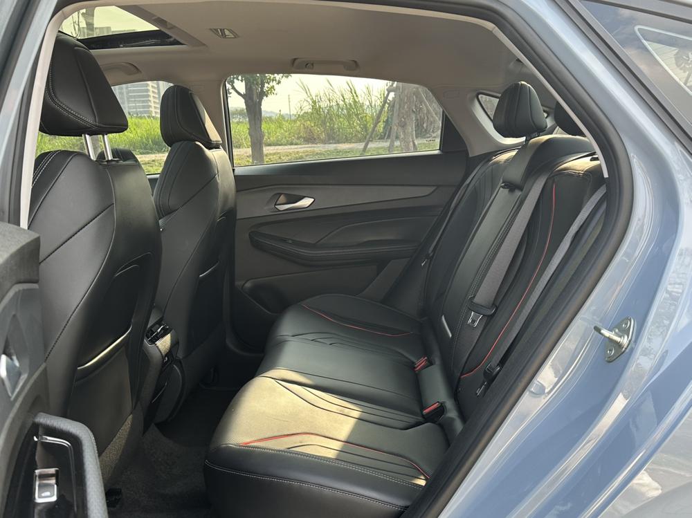 GEELY Binray 2024 car image #19