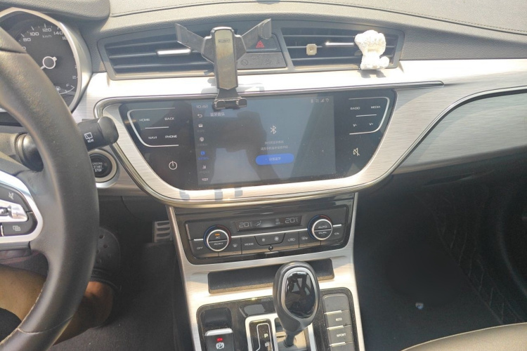 GEELY Emgrand GS 2020 #14 GEELY Emgrand GS 2020 car image #14