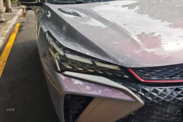 GEELY Coolray 2023 car image #8