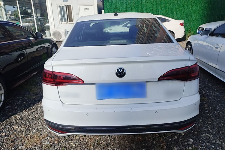 Volkswagen Bora 2023 car image #4