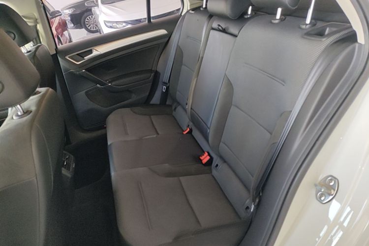 Volkswagen Golf 2018 #17 Volkswagen Golf 2018 car image #17