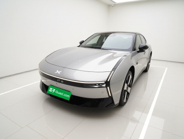 Xpeng P7 2025 汽车图片 