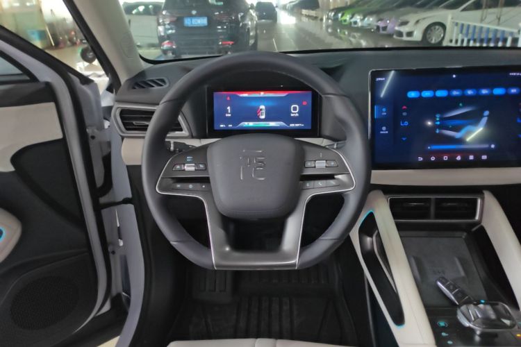 BYD YuanUP 2024 #15 BYD YuanUP 2024 car image #15