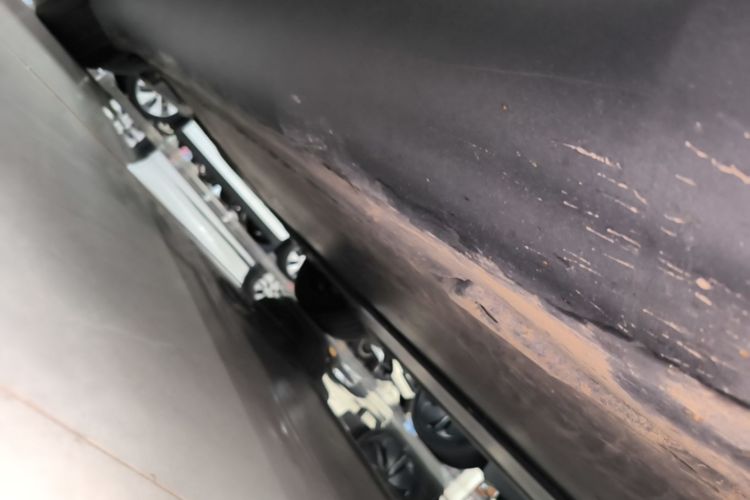 Tesla Model Y 2025 car image #26