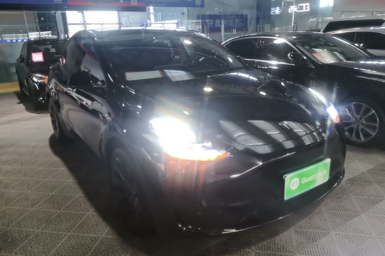Tesla Model Y 2022 #6 Tesla Model Y 2022 car image #6