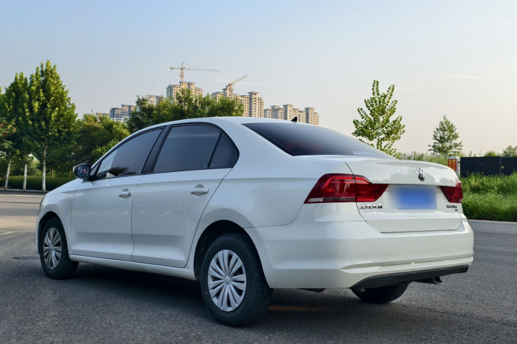Volkswagen Santana 2018 car image #7