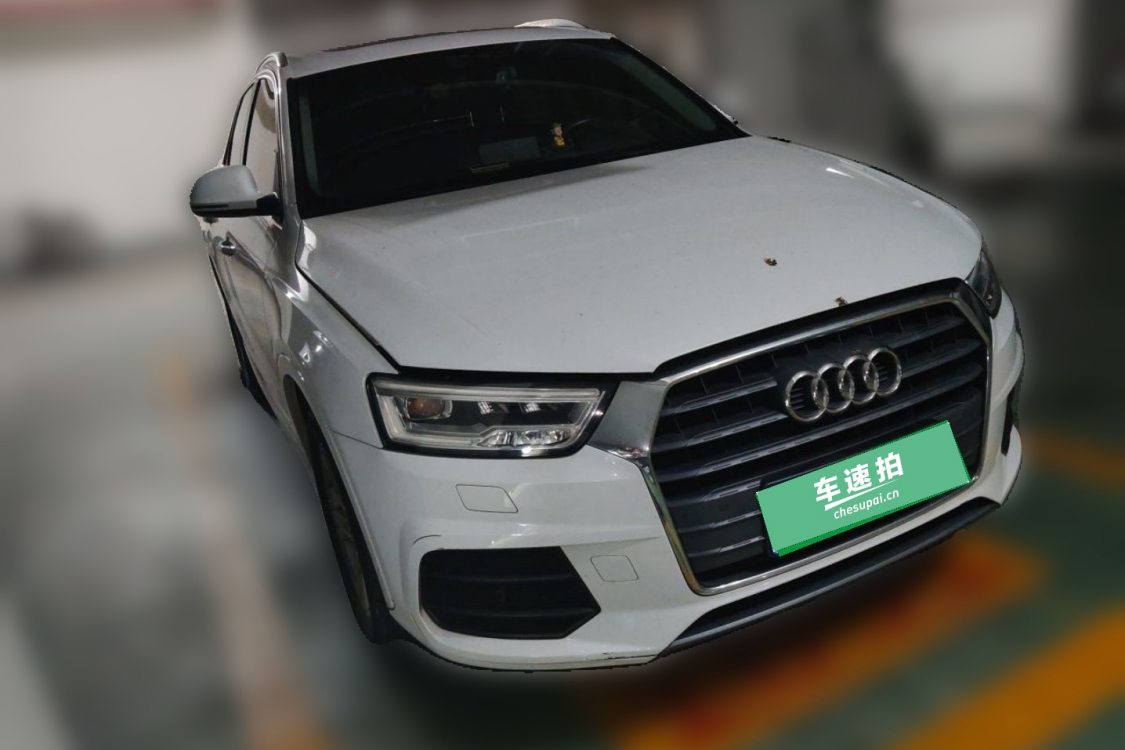 Audi Q3 2018 car image #2