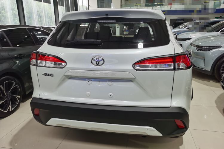 Toyota Corolla Cross 2025 #6 Toyota Corolla Cross 2025 car image #6