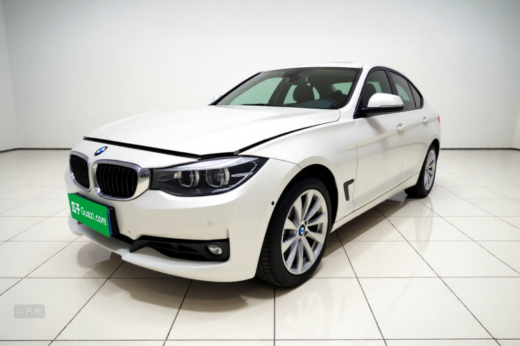 BMW 3 Series GT 2019 immagine di auto #2