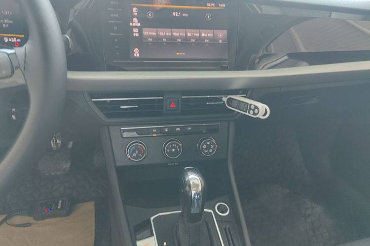Volkswagen Lavida 2022 car image #13