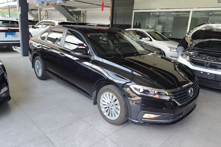 Volkswagen Lavida 2019 #4 Volkswagen Lavida 2019 car image #4