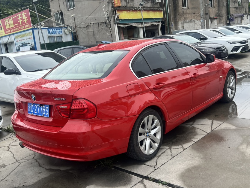 BMW 3 Series 2011 #2 BMW 3 Series 2011 car image #2