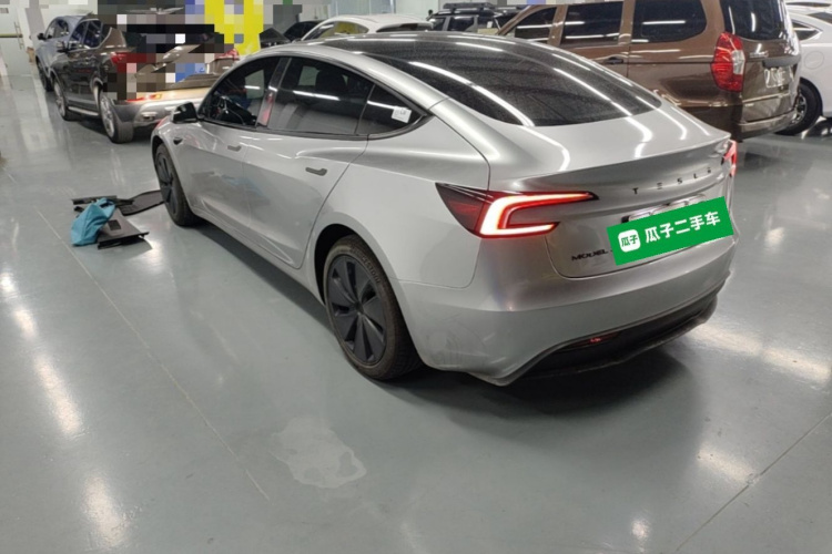 Tesla Model 3 2025 #5 Tesla Model 3 2025 car image #5