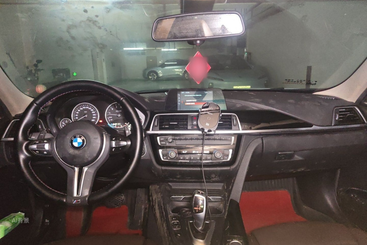BMW 3 Series 2018 car image #20
