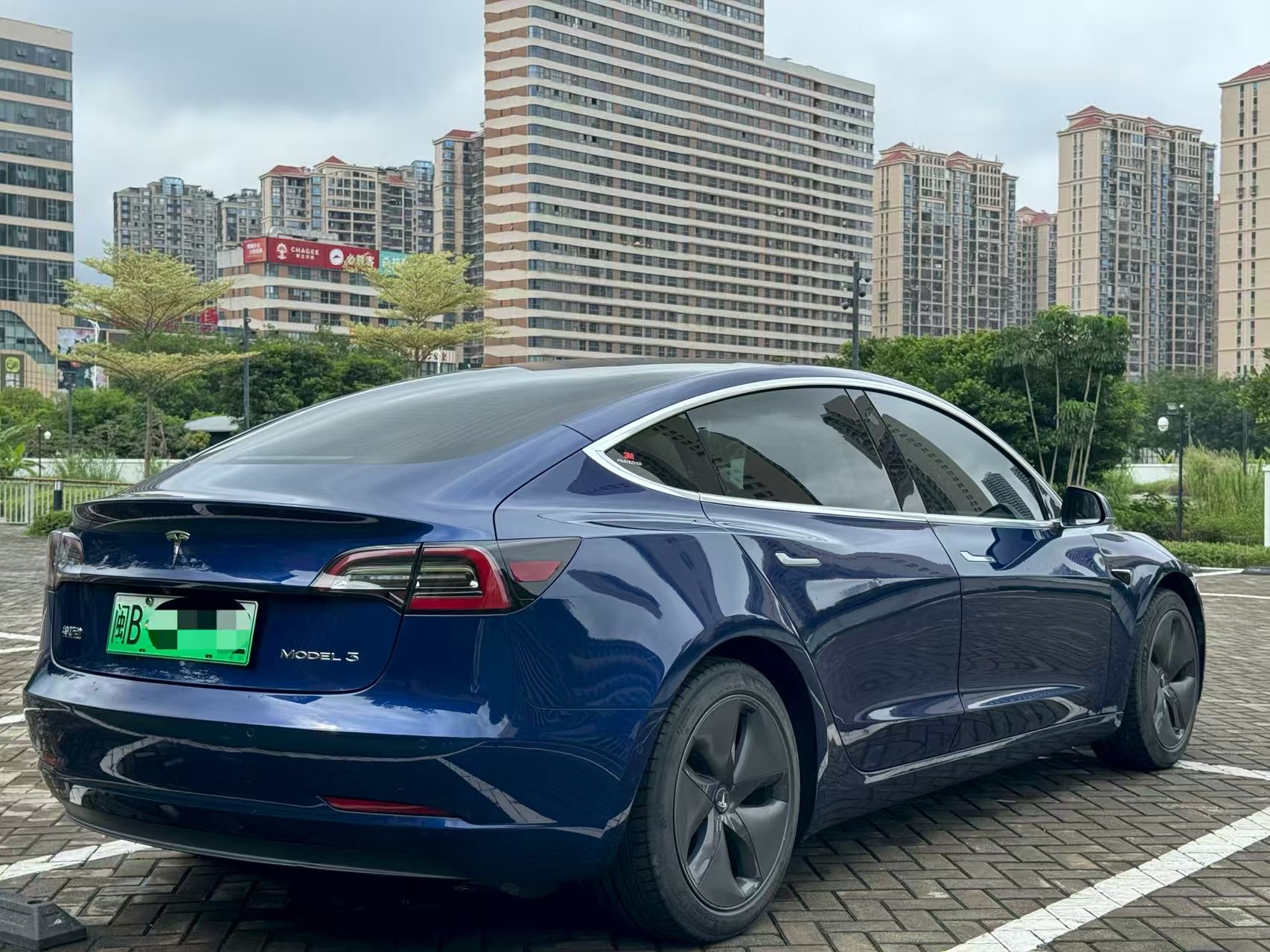 Tesla Model 3 2020 car image #7