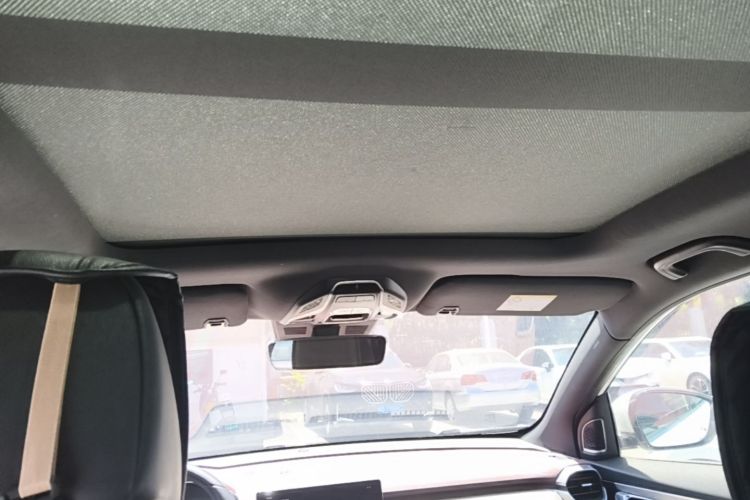 2018 immagine di auto #20