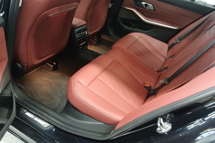 BMW 3 Series 2023 #17 BMW 3 Series 2023 car image #17