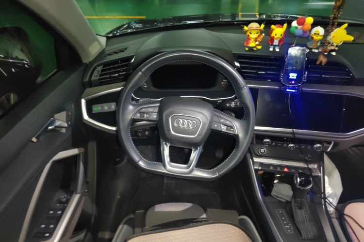 Audi Q3 2022 #11 Audi Q3 2022 car image #11