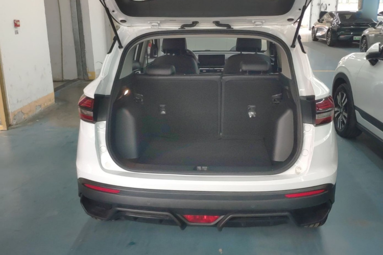 GEELY Coolray 2025 #21 GEELY Coolray 2025 image de voiture #21
