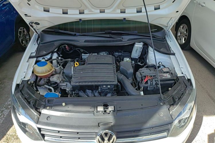 Volkswagen Polo 2018 car image #20