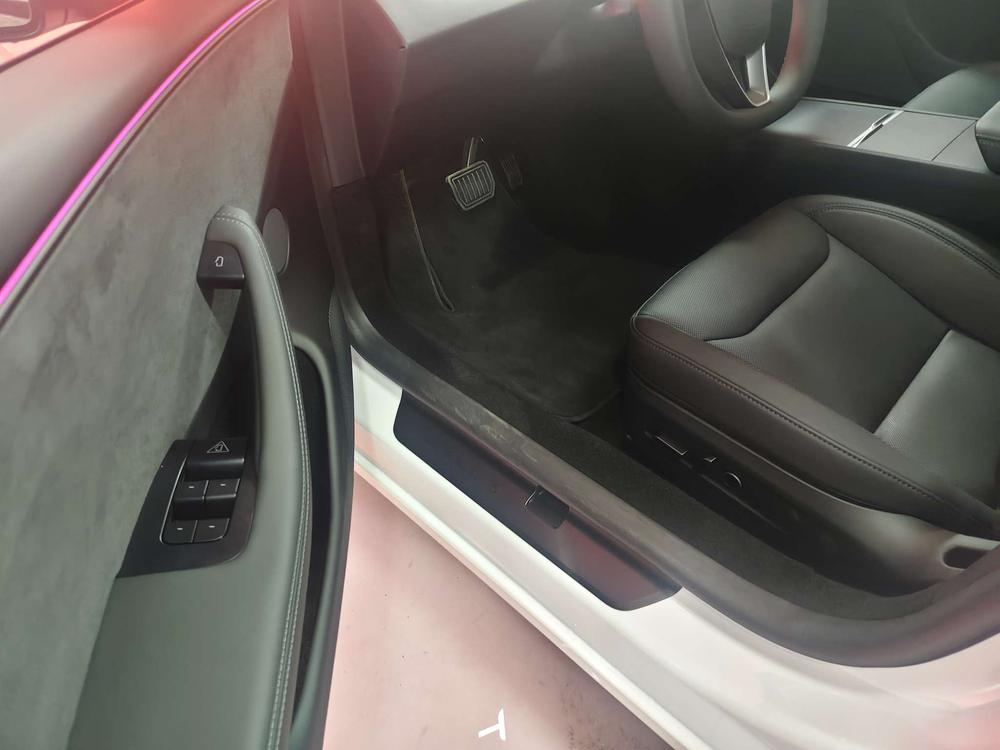 Tesla Model 3 2025 #16 Tesla Model 3 2025 car image #16