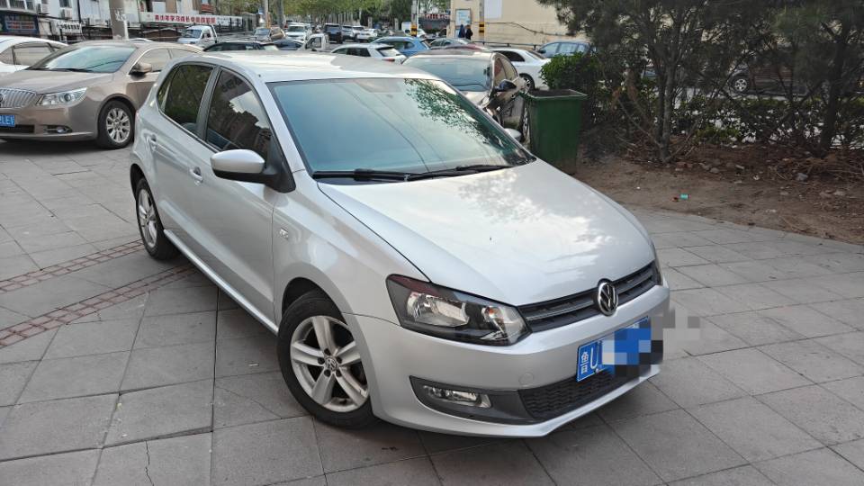 Volkswagen Polo 2012 imagem de carro #2