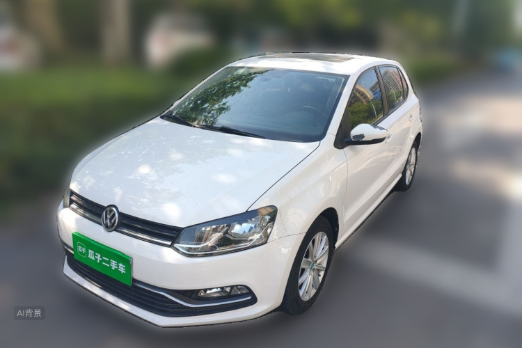 Volkswagen Polo 2016 car image #2