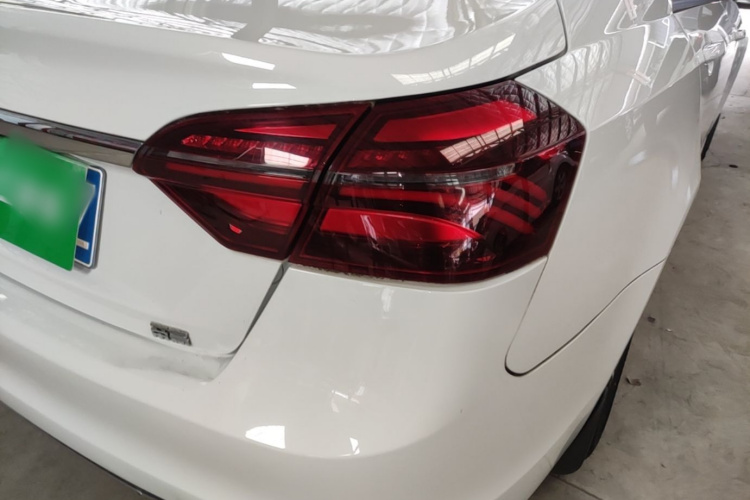 GEELY Emgrand 2020 #8 GEELY Emgrand 2020 car image #8