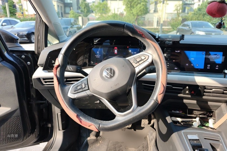 Volkswagen Golf 2021 imagen de coche #12