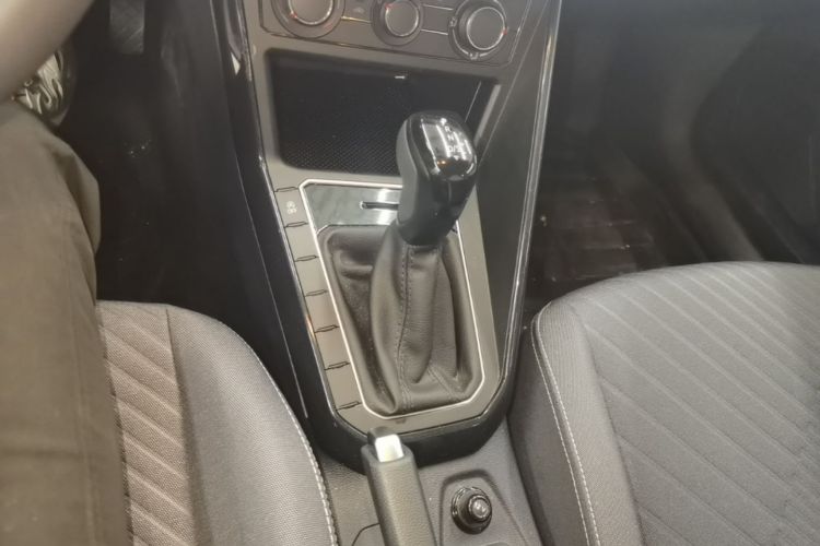 Volkswagen Lavida 2023 car image #14