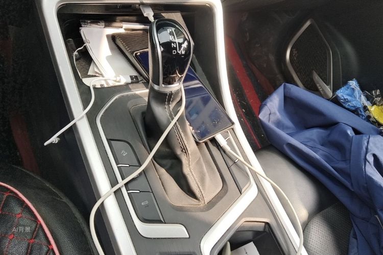 GEELY Vision X6 2020 car image #16