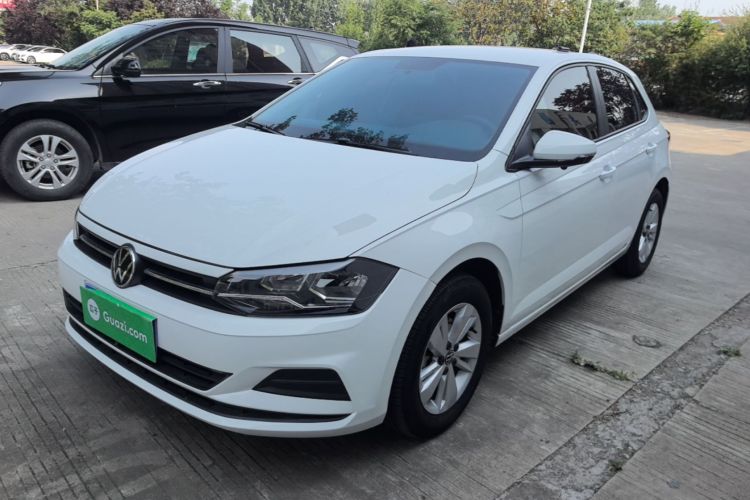 Volkswagen Polo 2024 car image #2