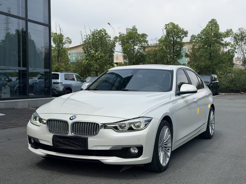 BMW 3 Series 2018 car image 