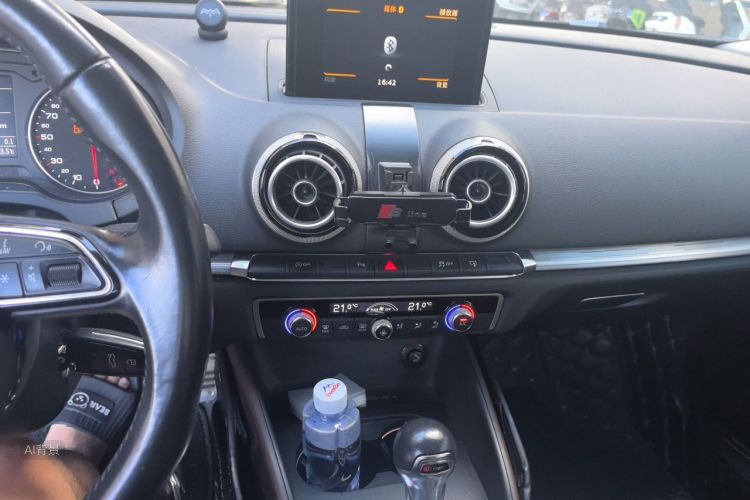 Audi A3 2016 car image #15