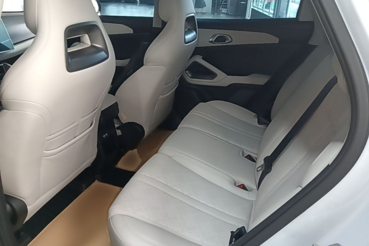 BYD YuanUP 2024 #17 BYD YuanUP 2024 car image #17