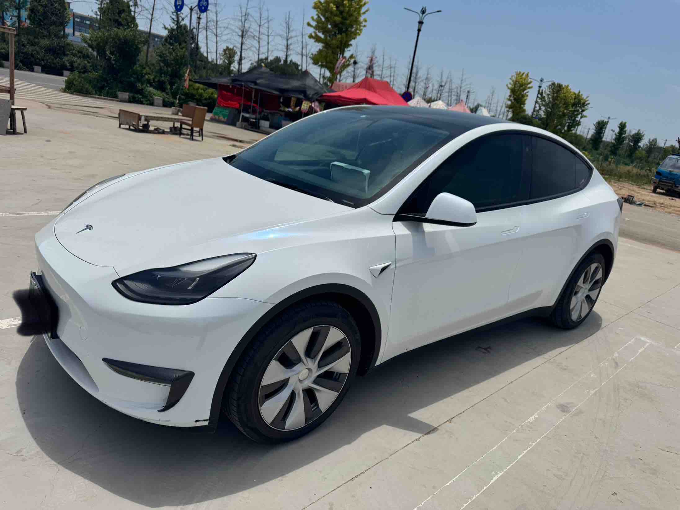 Tesla Model Y 2021 #2 Tesla Model Y 2021 car image #2