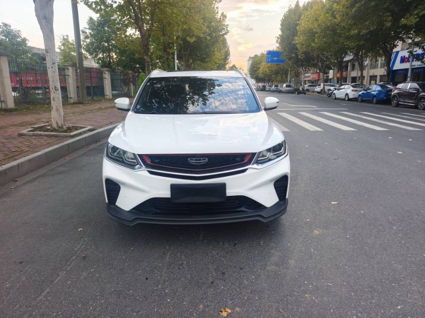 GEELY Coolray 2019 image de voiture #2