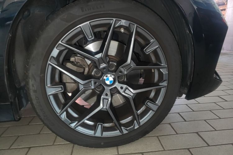 BMW 3 Series 2024 #9 BMW 3 Series 2024 car image #9