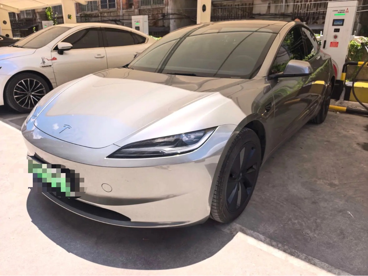 Tesla Model 3 2025 car image 