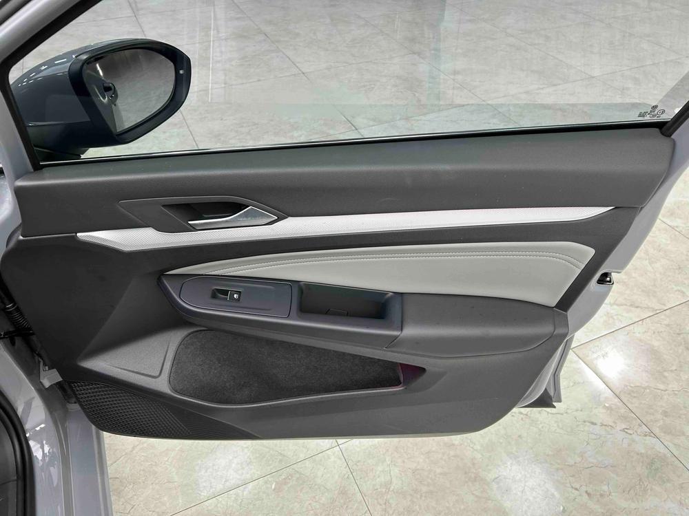 Volkswagen Golf 2022 #19 Volkswagen Golf 2022 car image #19