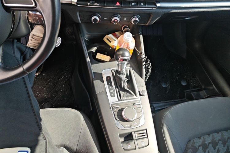 Audi A3 2016 car image #14
