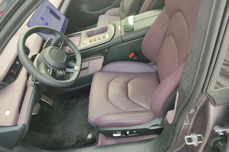 MI SU7 2024 car image #15